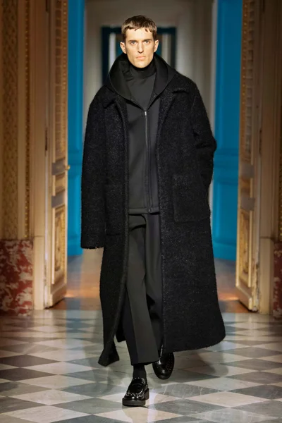 Look 9